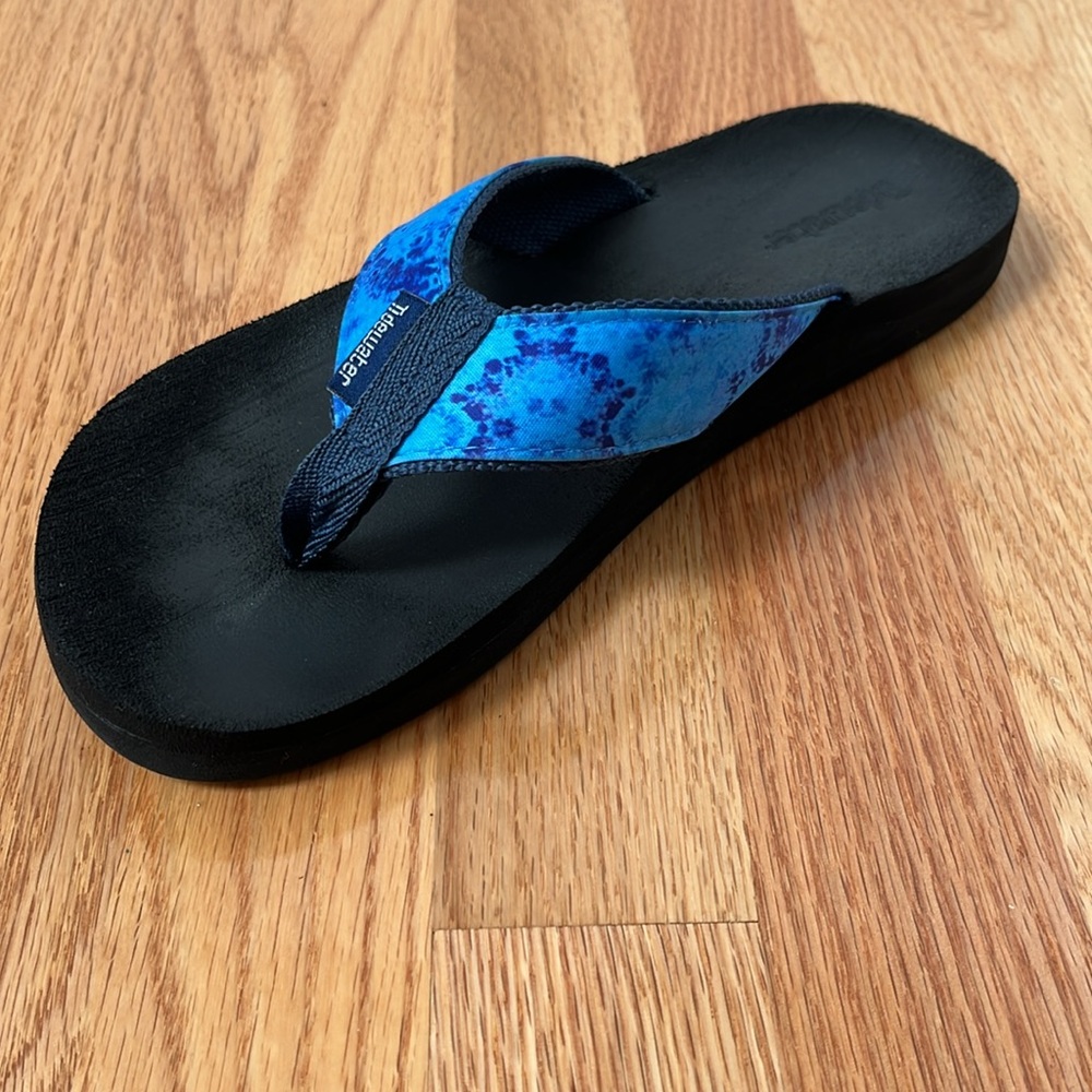 TIDEWATER Blue Flip Flops